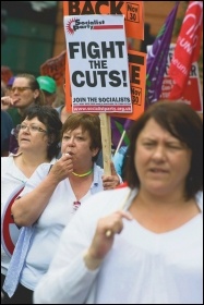 Women marching against cuts, photo Paul Mattsson