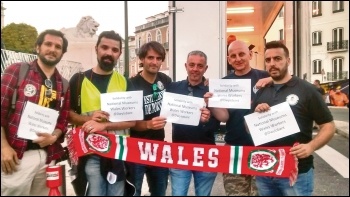Dock workers in Portugal show solidarity with National Museum Wales strikers, June 2016