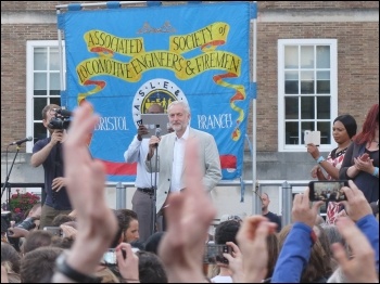 2,000 rallied for Jeremy Corbyn in Bristol, 8.8.16, photo Matthew Carey