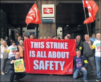 RMT picket line in Glasgow, photo Socialist Party Scotland