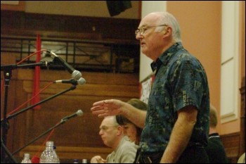 Peter Taaffe, Socialist Party general secretary addresses Socialism 2009, photo Rob Emery
